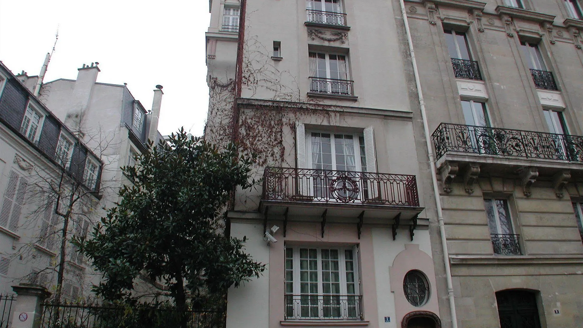 Mithouard Apartment
