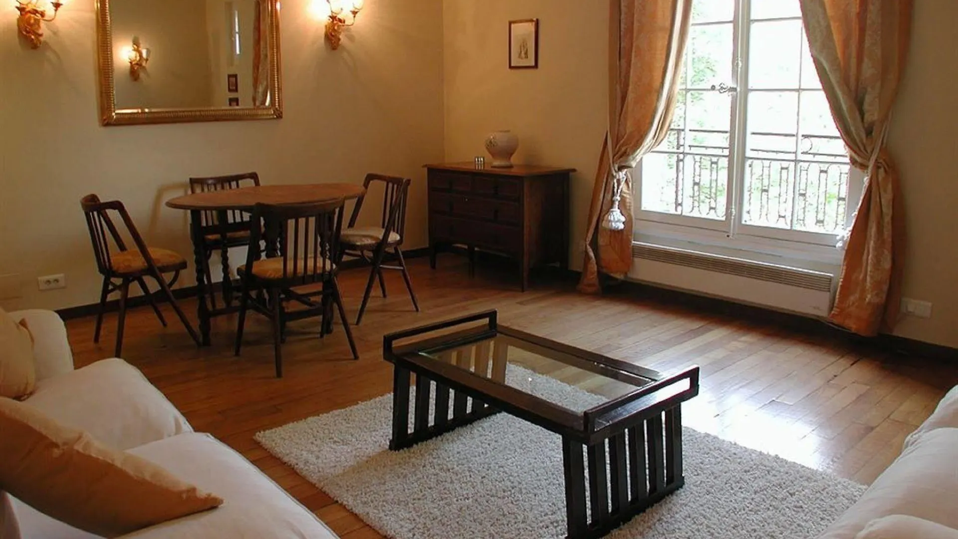 Mithouard Apartment *
